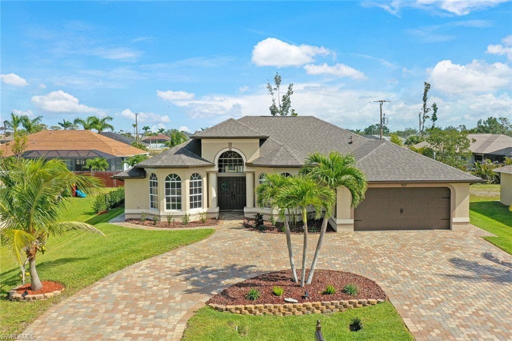 707 SW 13th TER CAPE CORAL, FL 33991