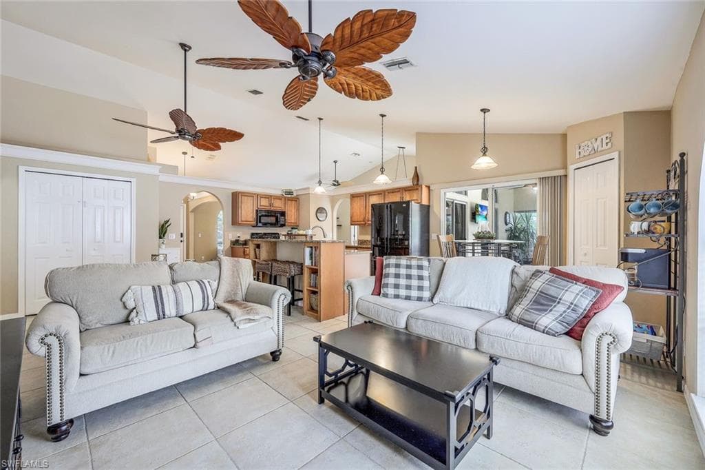 9751 Country Oaks DR FORT MYERS, FL 33967