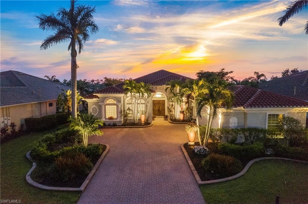 19431 La Serena DR ESTERO, FL 33967