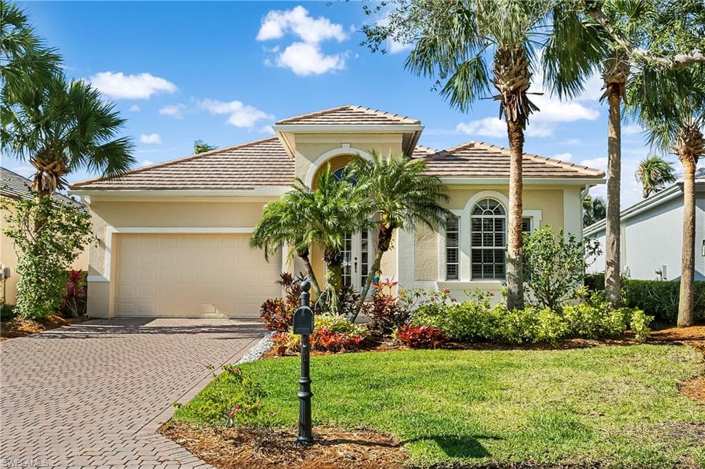 8930 Crown Colony BLVD FORT MYERS, FL 33908
