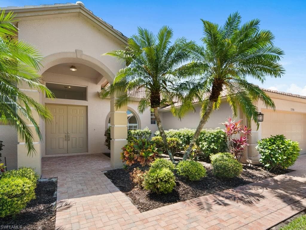 3290 Potomac Court NAPLES, FL 34120
