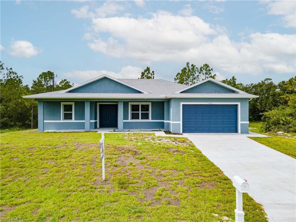 3002 E 15th ST LEHIGH ACRES, FL 33972