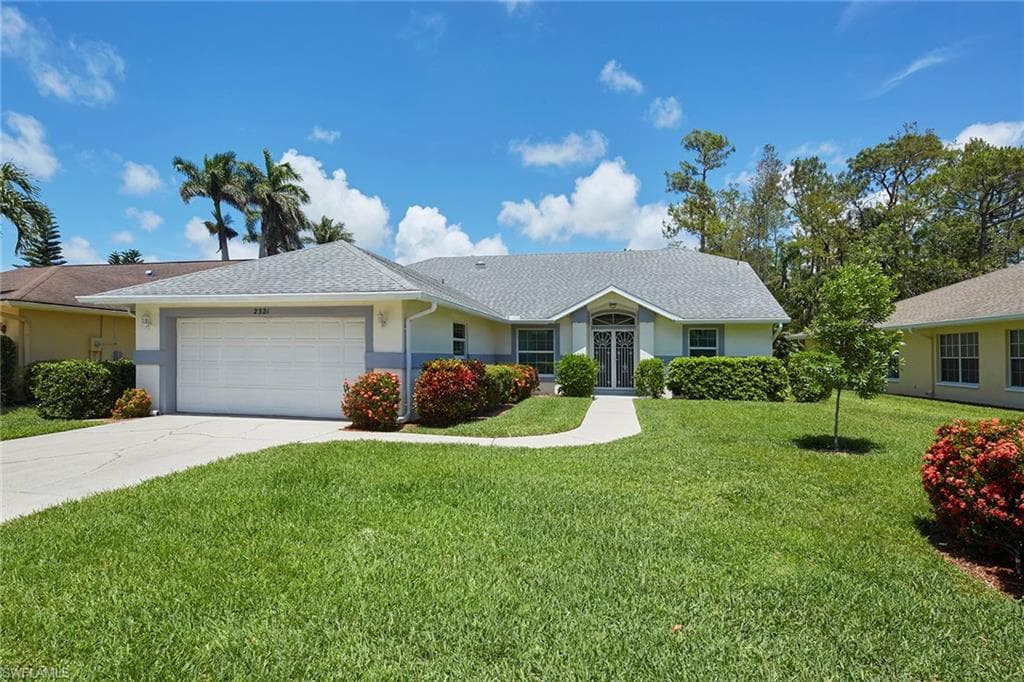 2321 Piccadilly Circus NAPLES, FL 34112