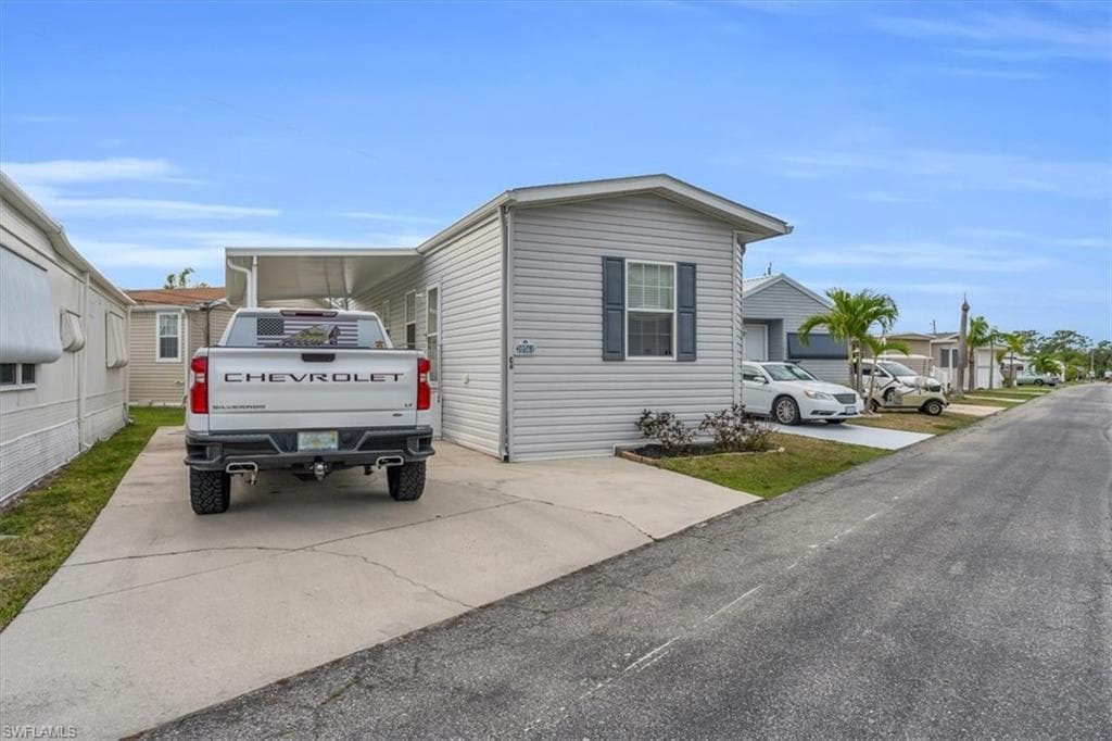 20561 Basin DR ESTERO, FL 33928