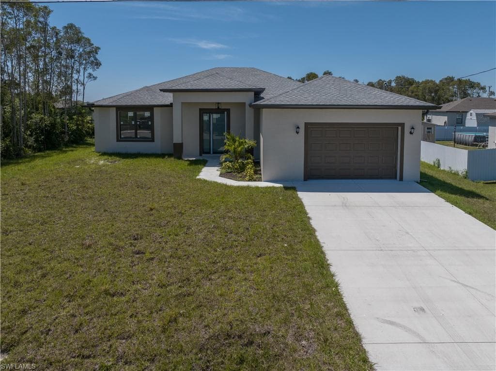 810 Lystra AVE FORT MYERS, FL 33913