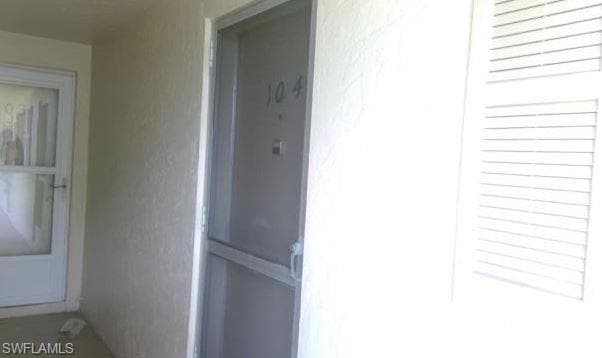 909 SE 46th LN 104 CAPE CORAL, FL 33904