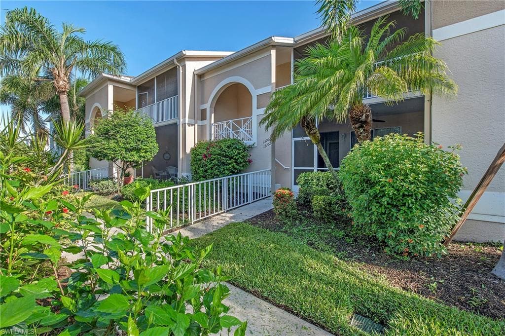 26841 Clarkston DR 102 BONITA SPRINGS, FL 34135