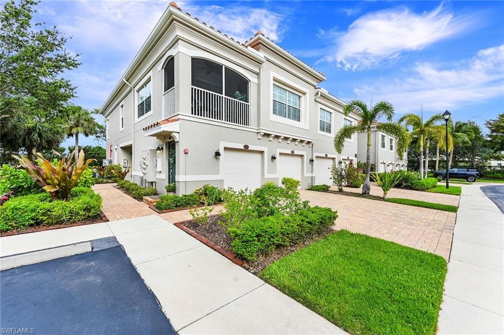 23400 Alamanda DR 201 ESTERO, FL 34135