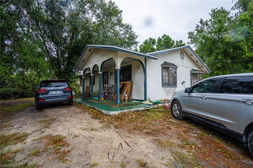 1989 Buddy LN NORTH FORT MYERS, FL 33917