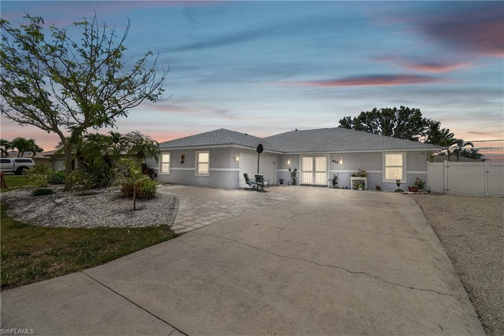 612 SW 35th TER CAPE CORAL, FL 33914