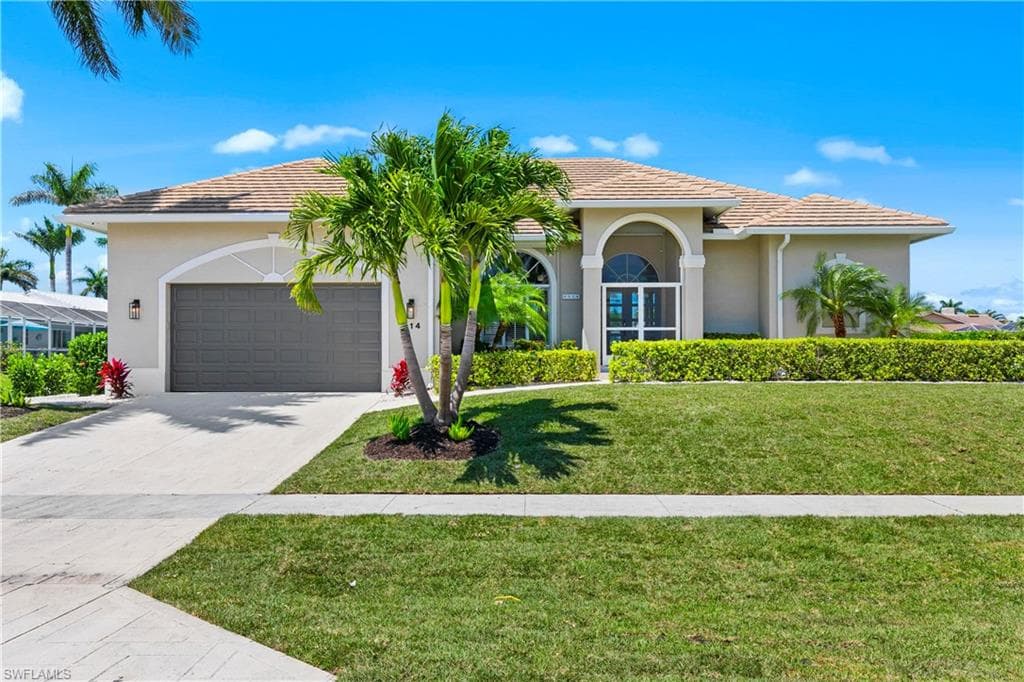 114 Gulfport CT MARCO ISLAND, FL 34145