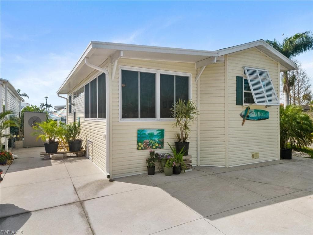 11791 Blue Warbler DR FORT MYERS, FL 33908