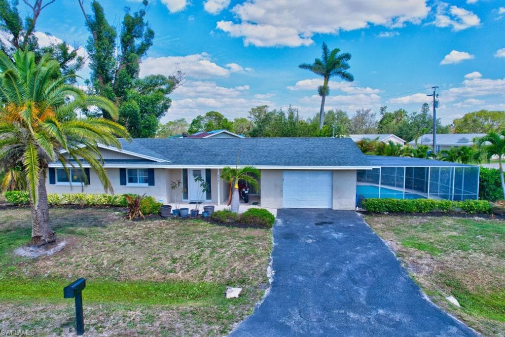 6701 Fiesta WAY FORT MYERS, FL 33919