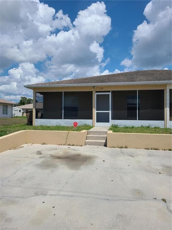 125 Ivan AVE S LEHIGH ACRES, FL 33973