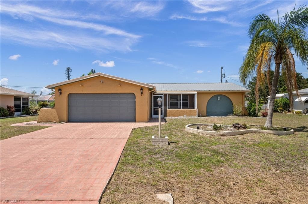 1313 SE 27th ST CAPE CORAL, FL 33904