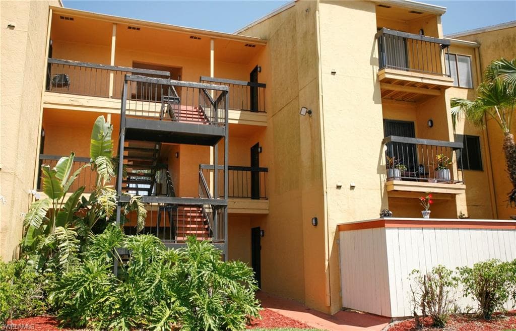 2855 Winkler AVE 103 FORT MYERS, FL 33916
