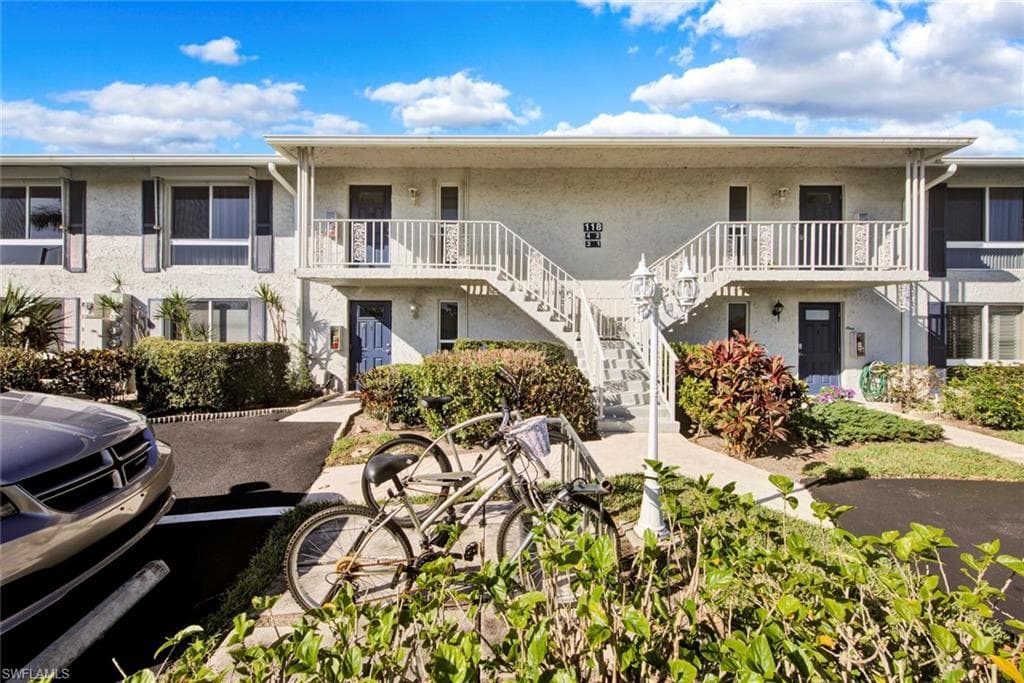 118 Penny LN 3 NAPLES, FL 34112