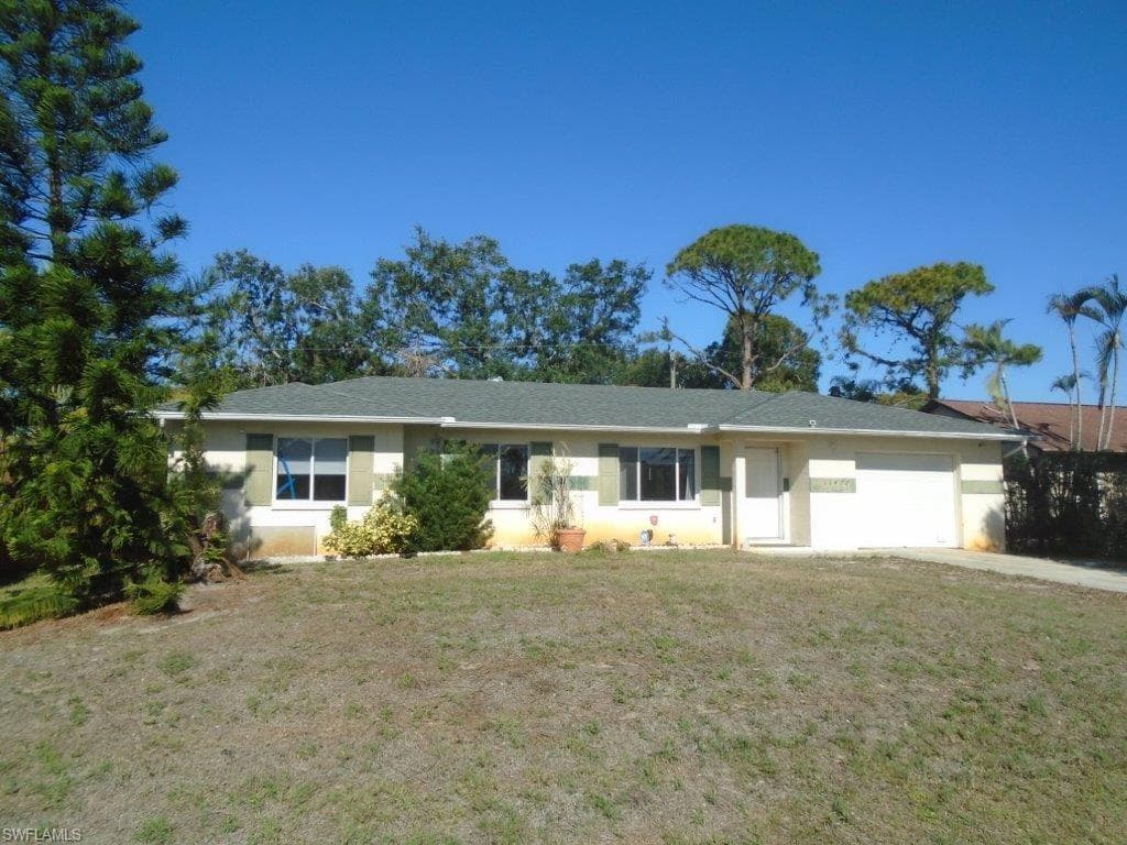17432 Lee RD FORT MYERS, FL 33967