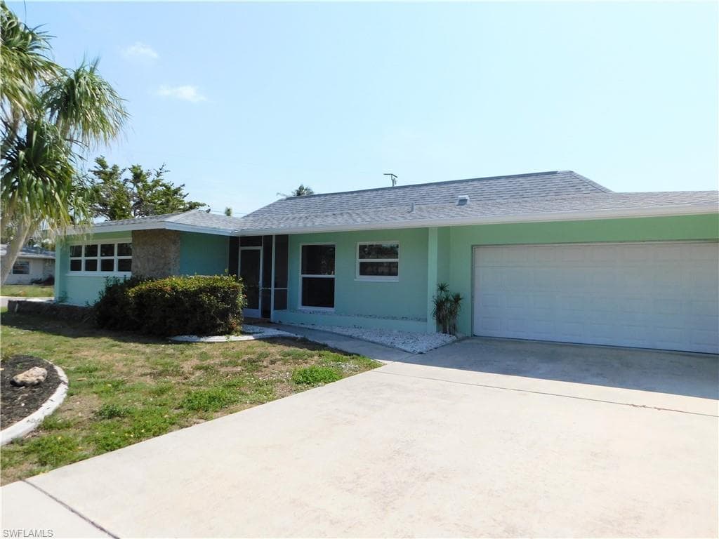 5917 SW 1st CT CAPE CORAL, FL 33914
