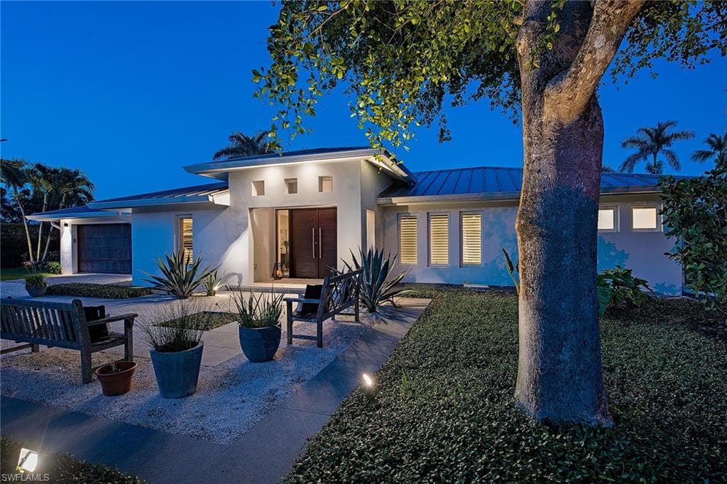 1600 Murex LN NAPLES, FL 34102