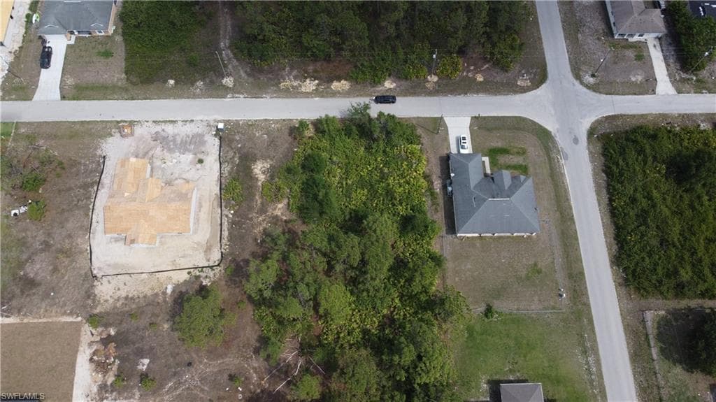3709 6th ST SW LEHIGH ACRES, FL 33976