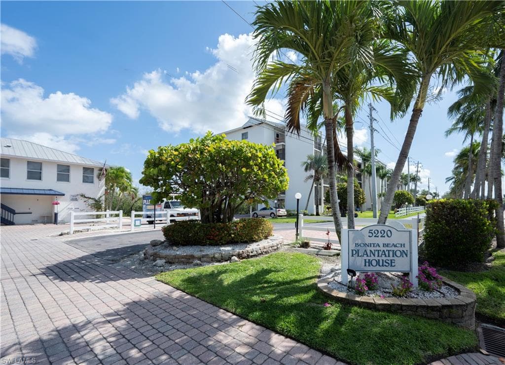 5220 Bonita Beach RD 107 BONITA SPRINGS, FL 34134