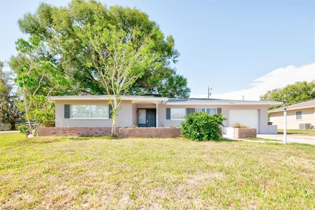 13802 2nd ST FORT MYERS, FL 33905