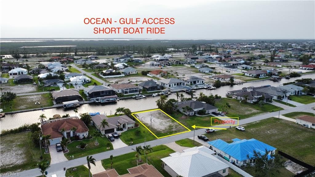 450 NW 37th PL CAPE CORAL, FL 33993
