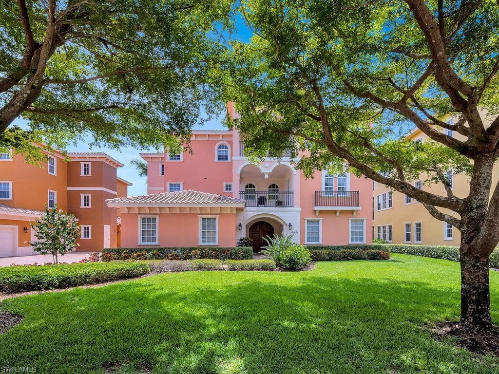 10821 Vivaldi CT 1903 MIROMAR LAKES, FL 33913