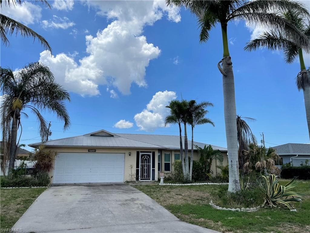 3724 SW 5th PL CAPE CORAL, FL 33914
