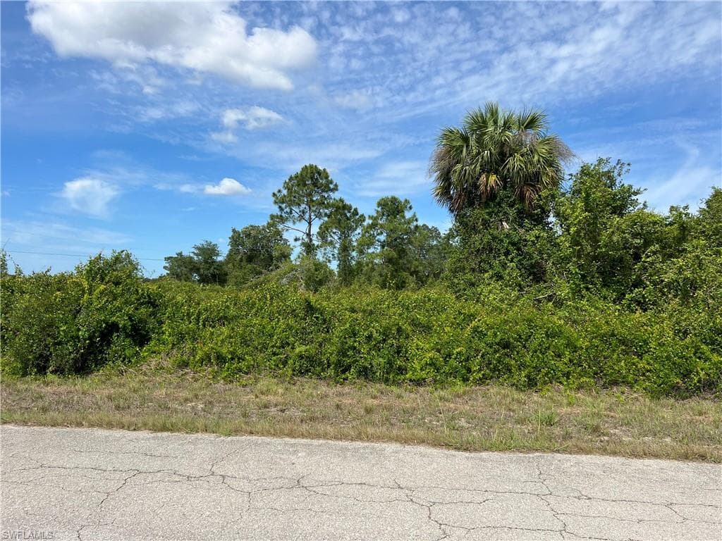 1805 Abbott AVE LEHIGH ACRES, FL 33972