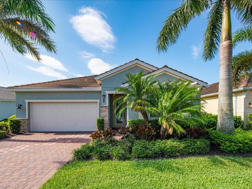 14637 Tropical DR NAPLES, FL 34114