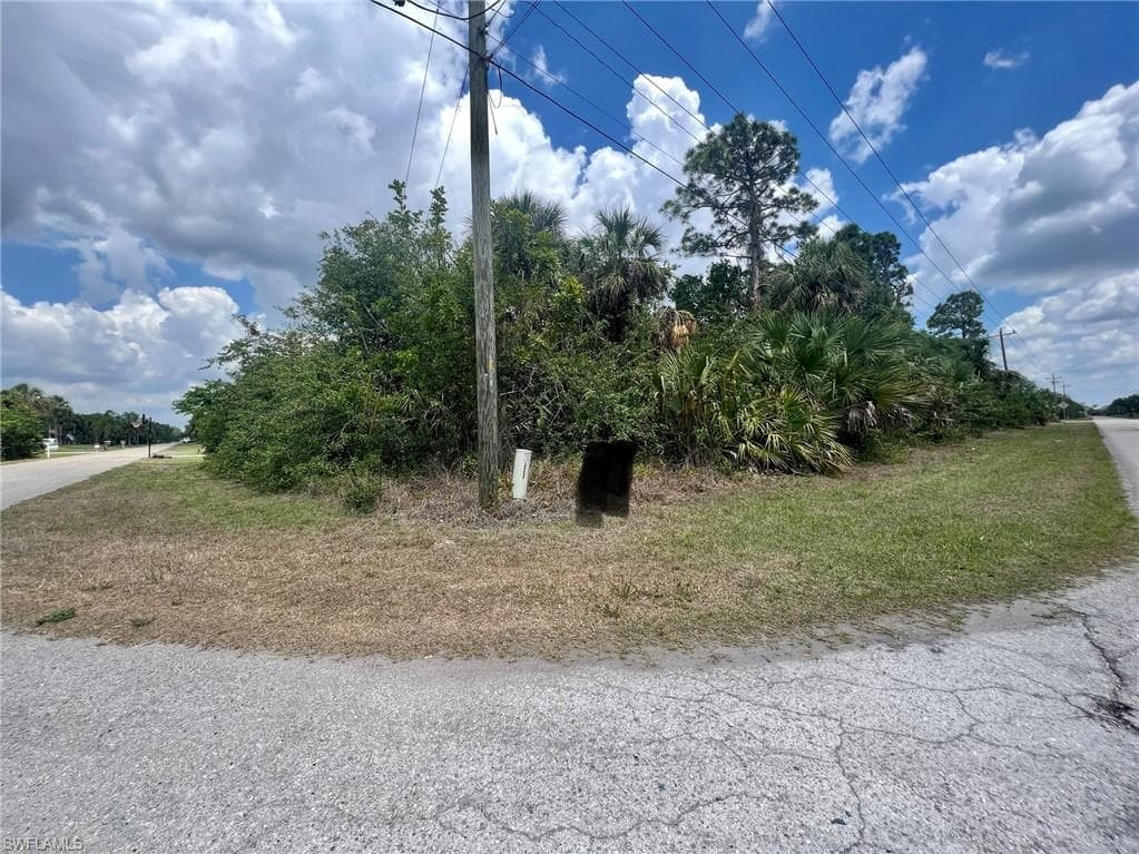 500 Glenn AVE LEHIGH ACRES, FL 33972