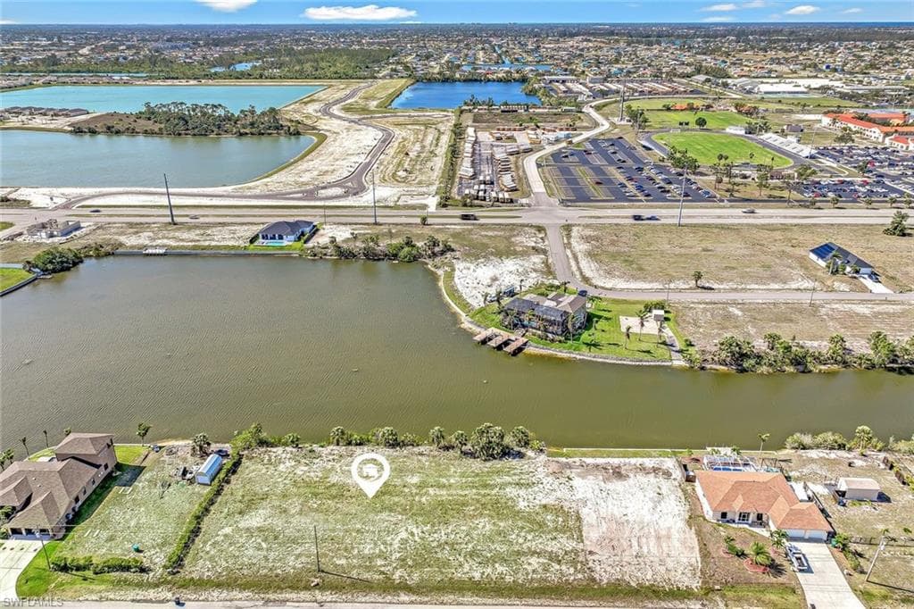 1224 NW 9TH ST CAPE CORAL, FL 33993