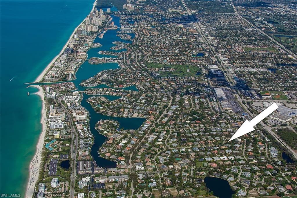 670 Murex DR NAPLES, FL 34102