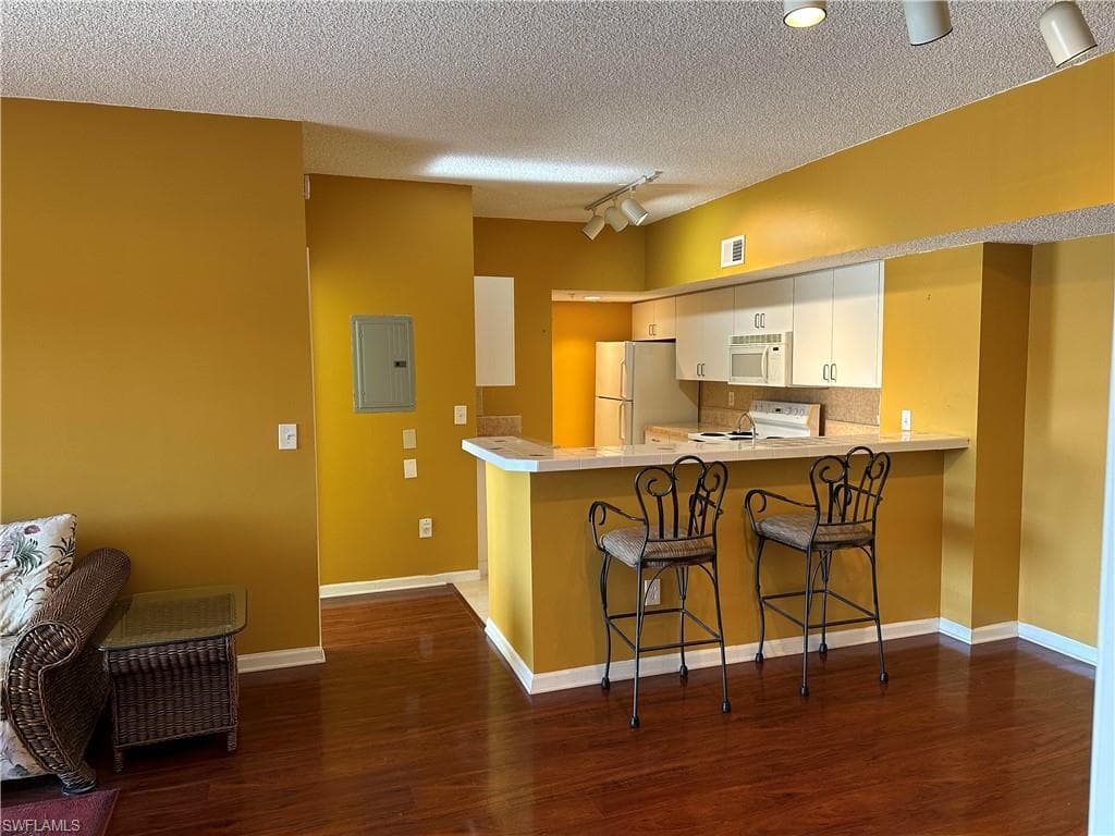 1865 Florida Club DR 6303 NAPLES, FL 34112
