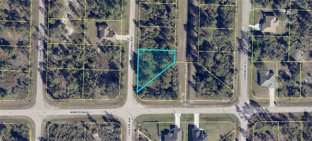 951 Foxdale AVE LEHIGH ACRES, FL 33974