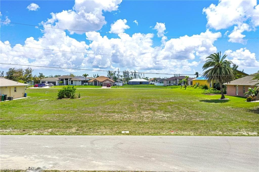 3740 SW 1st ST CAPE CORAL, FL 33991