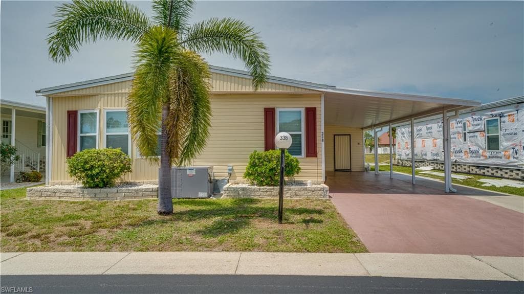 338 Sunrise AVE NORTH FORT MYERS, FL 33903