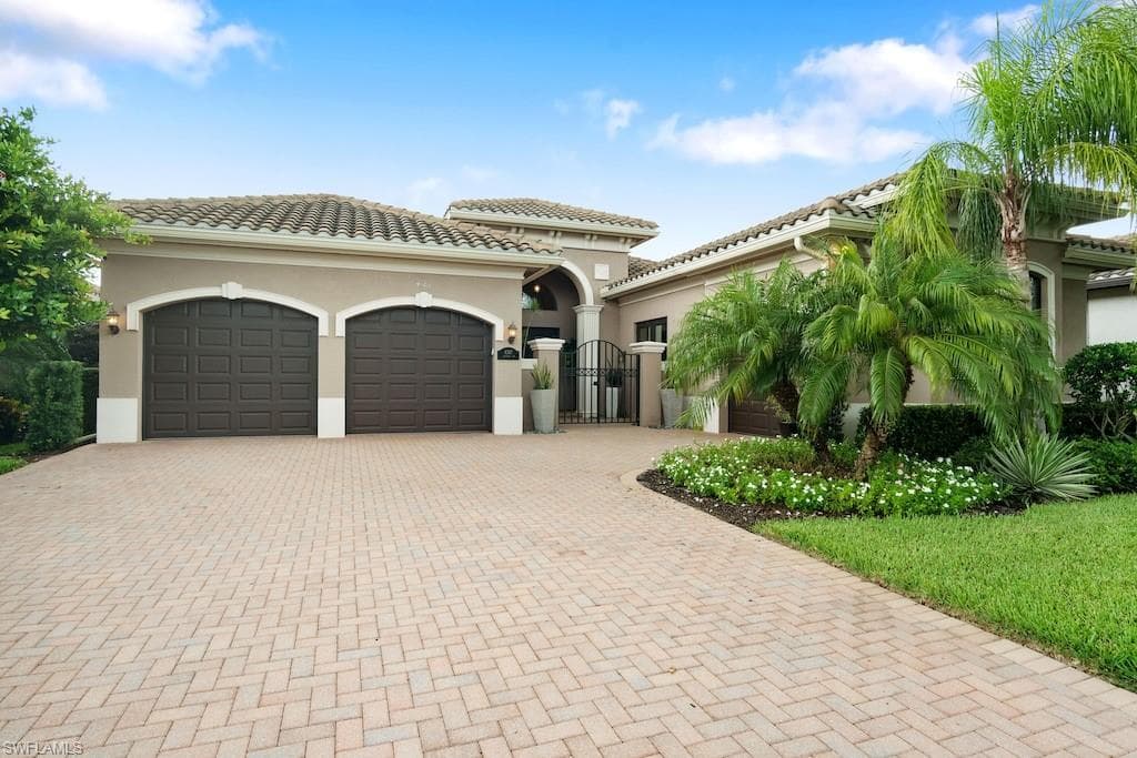 4387 Caldera CIR NAPLES, FL 34119