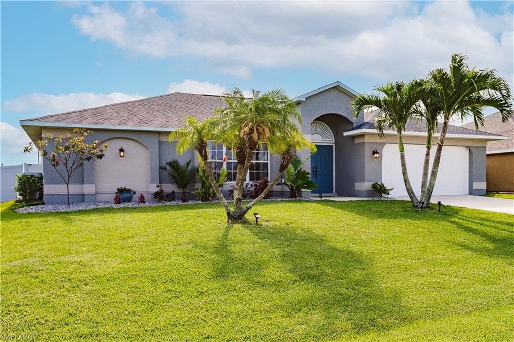 3913 SW 26th AVE CAPE CORAL, FL 33914