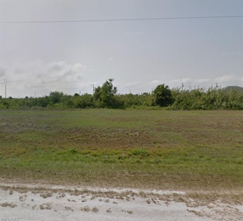 3918 41st LN CAPE CORAL, FL 33993