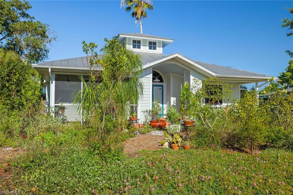 27057 Allan ST BONITA SPRINGS, FL 34135