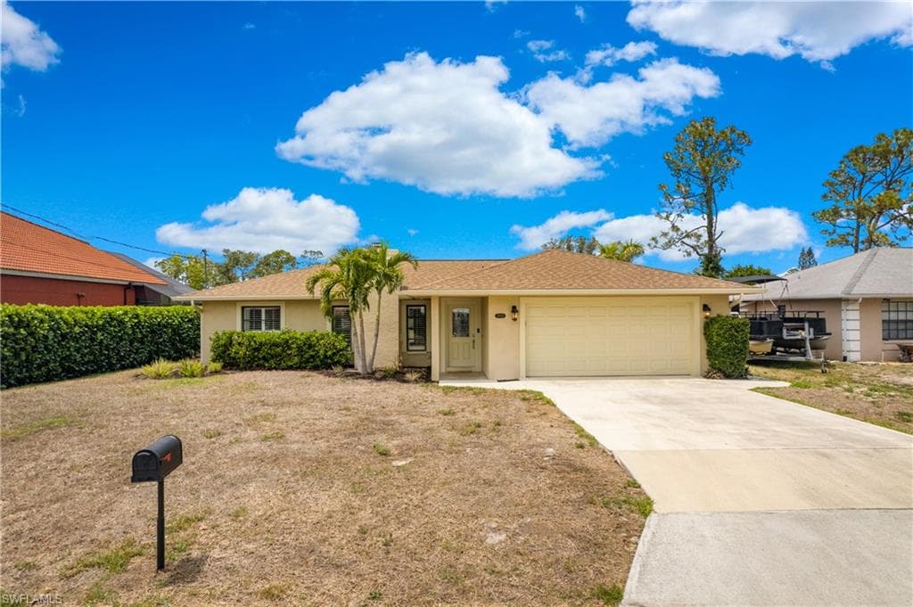 27303 Jolly Roger LN BONITA SPRINGS, FL 34135
