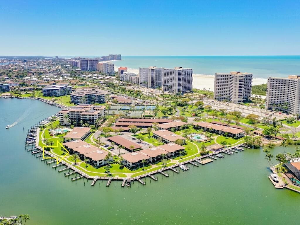 573 Seaview CT D-1 MARCO ISLAND, FL 34145