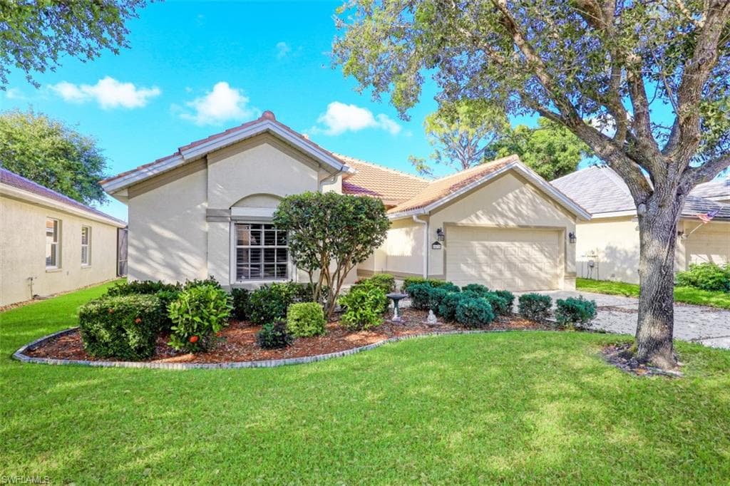 6472 Autumn Woods BLVD NAPLES, FL 34109