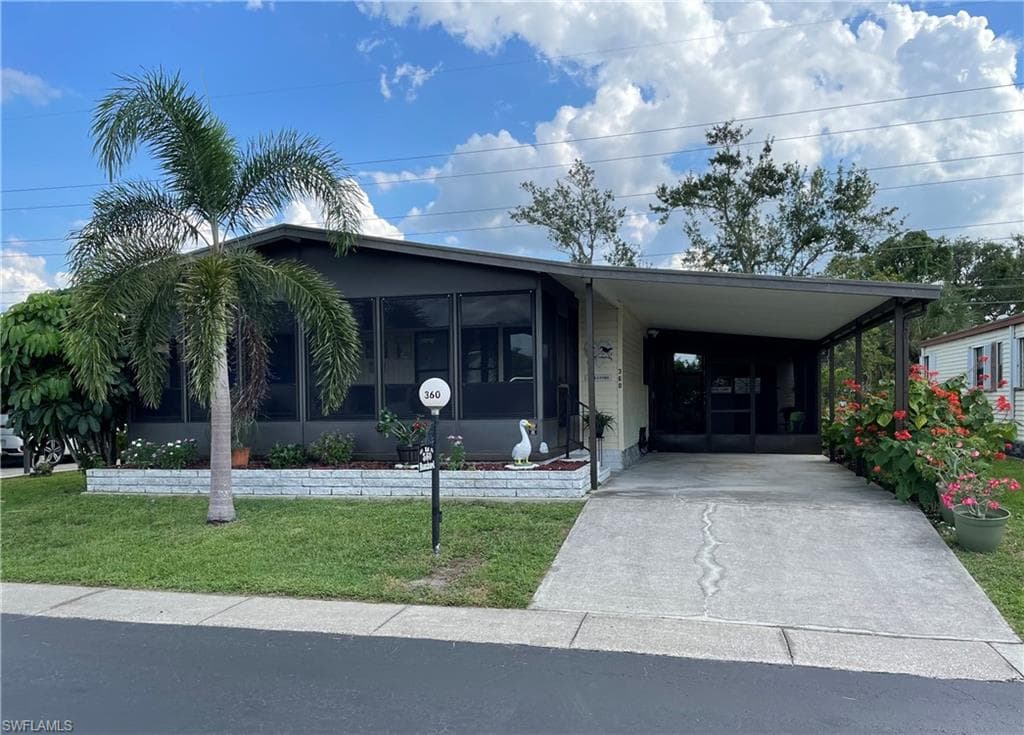360 Horizon DR NORTH FORT MYERS, FL 33903
