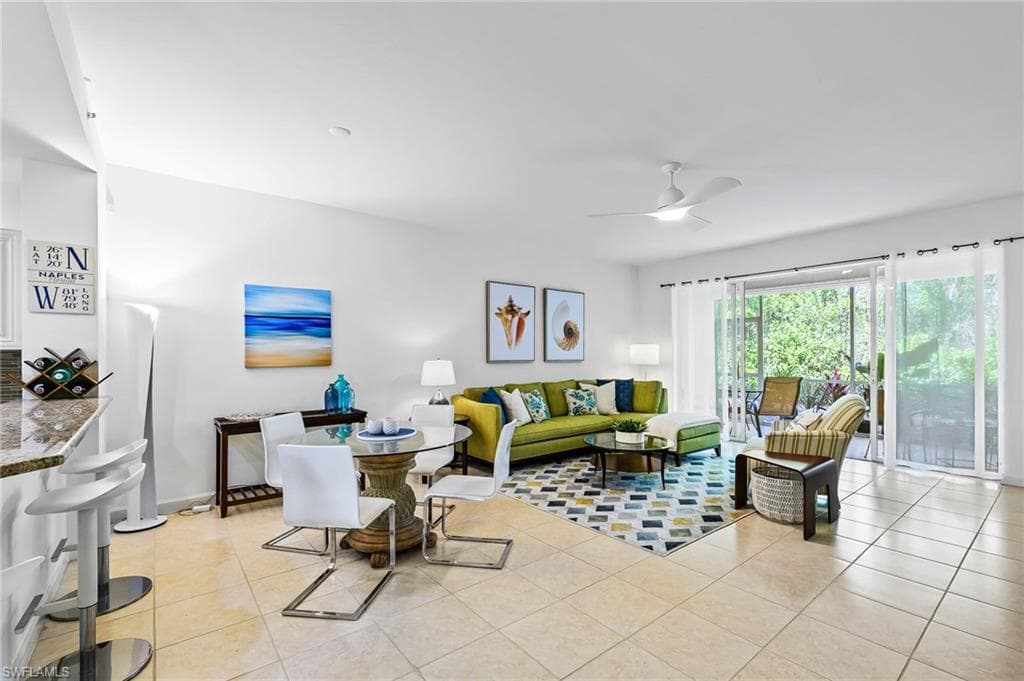 3042 Driftwood WAY 4805 NAPLES, FL 34109