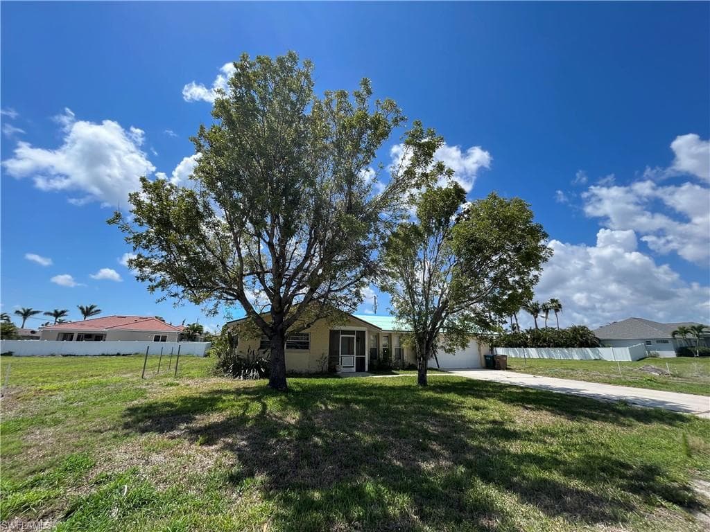 5234 24th AVE CAPE CORAL, FL 33914