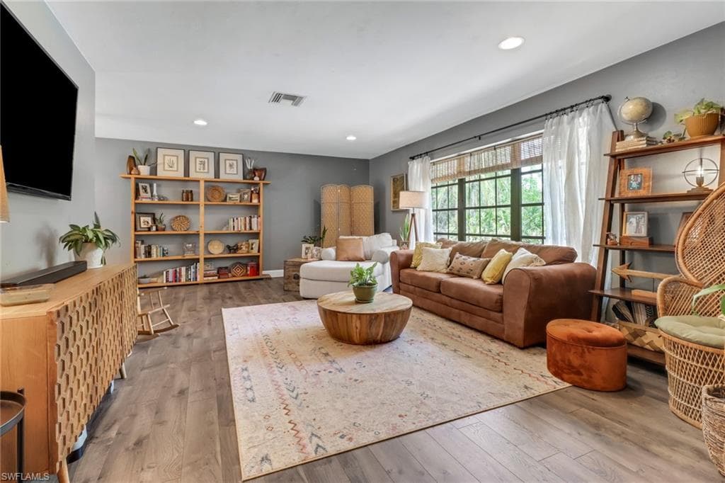 2331 21st ST SW NAPLES, FL 34117